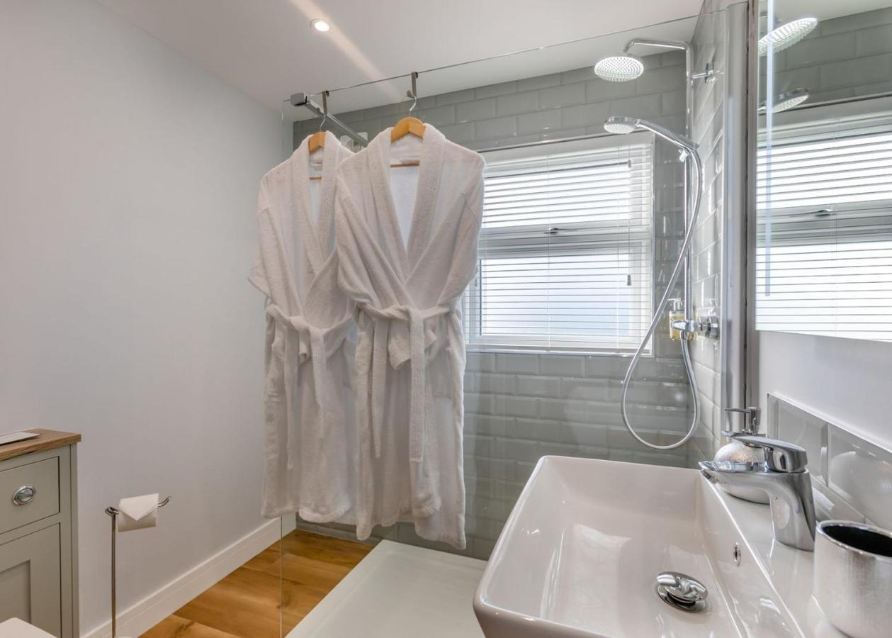 Отель Cotswold Gateway Escape Offenham Экстерьер фото